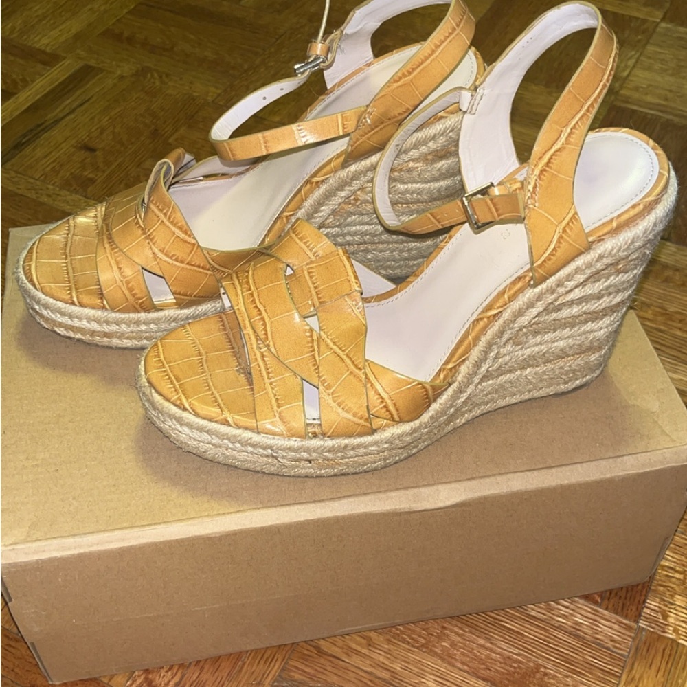 Tan Wedge Sandals with Ankle Straps and Textured Fabric